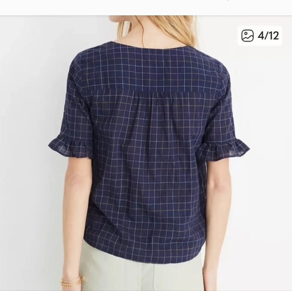 Assorted Button-Up Shirts - Picture 3 of 11